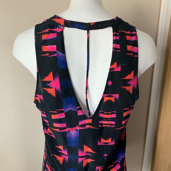 Rory Beca Sleeveless top with back opening - Picture 2 of 3